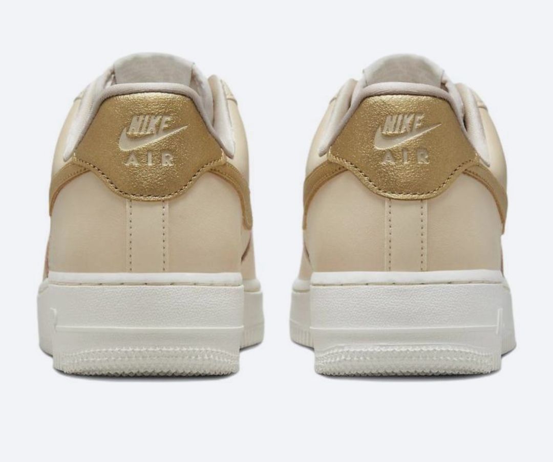 Nike Scarpe da uomo: Nike Air Force 1 07 Essential – Nuovo (secondo la descrizione) da Dietikon venduto da Sunriseplace1010 4