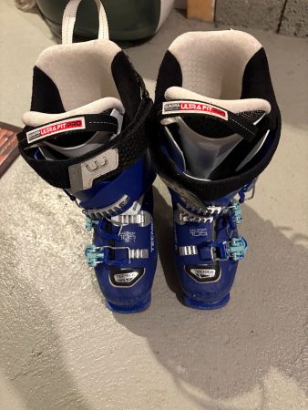 Skischuhe 23.5