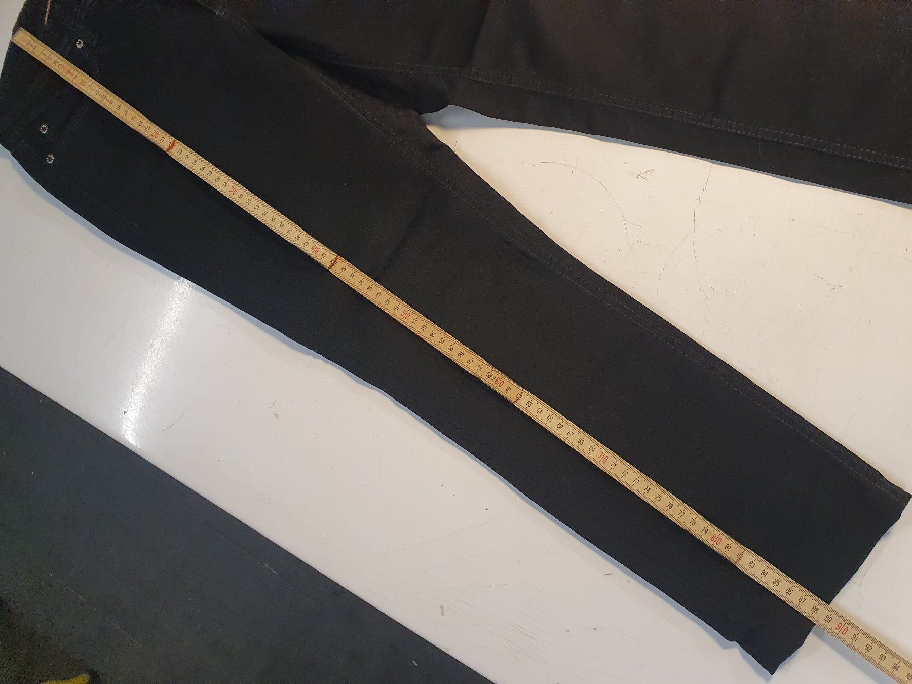 Cambio Jeans: Cambio Jeans schwarz grösse 40 – Usato da Zürich venduto da loosebone 1