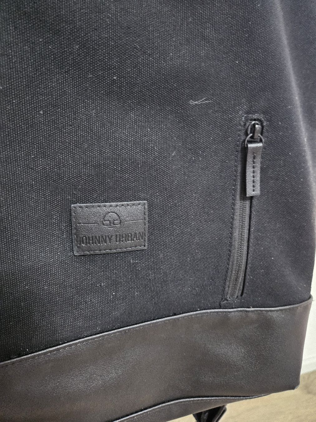 Zaini: Johnny Urban Sam Rucksack schwarz – Usato da Dübendorf venduto da ciindarxlla 5