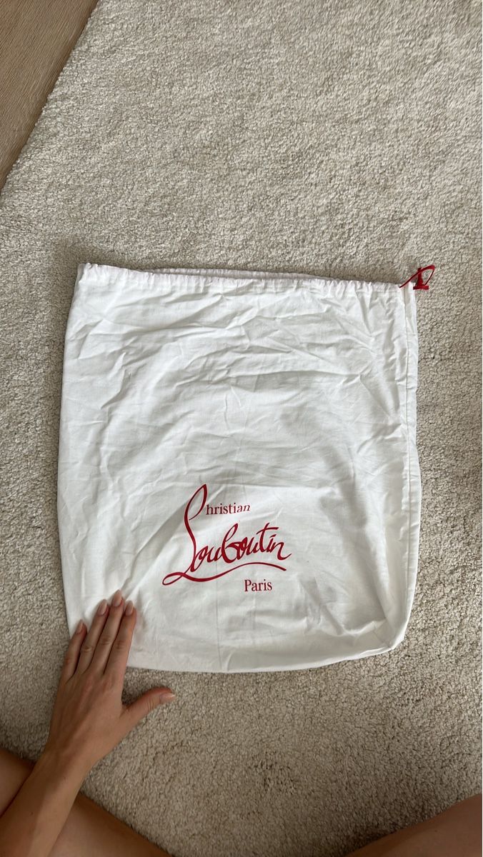 Christian Louboutin Sacs femmes: Christian Louboutin Paris Dust Bag  – Neuf (Voir description) à Richterswil par L.Staudenmann