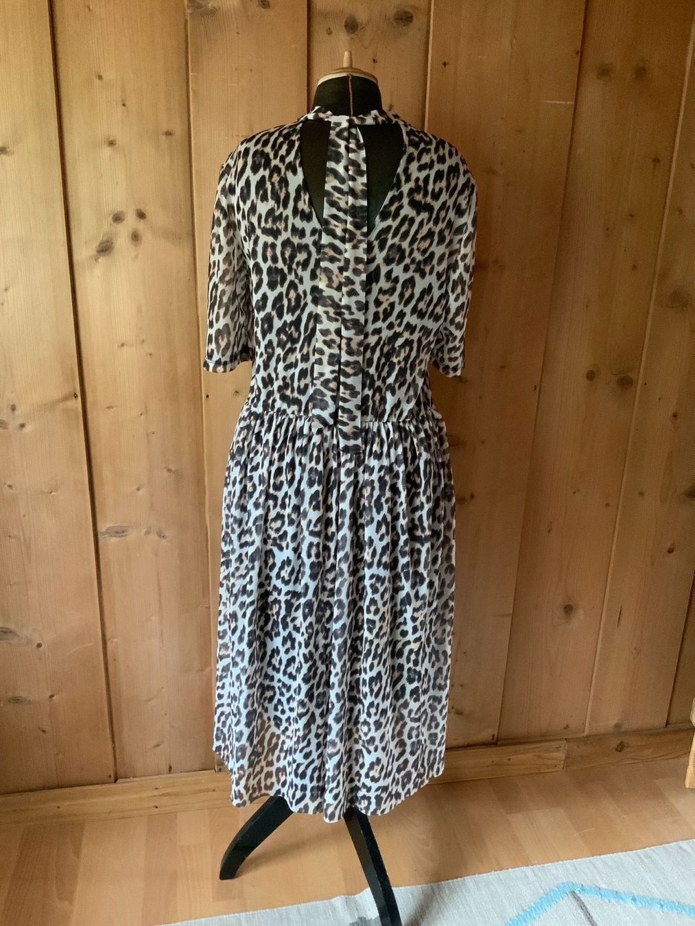 Vero Moda Vestiti: Sommerkleid im Leoprint – Nuovo (secondo la descrizione) da Nesslau venduto da Giga257 3