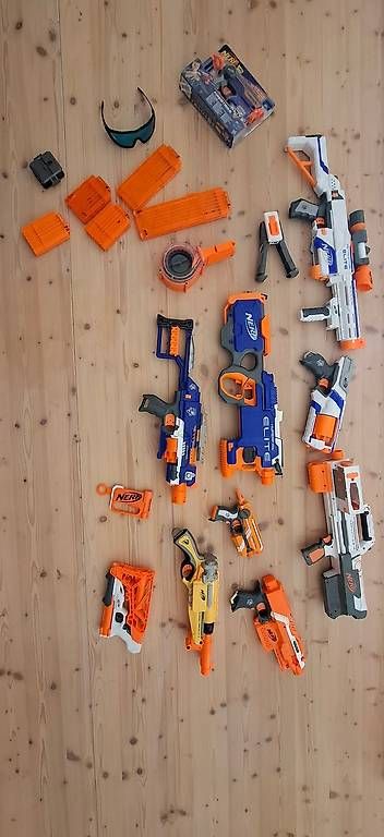 Nerf Giocattoli: Nerf konvolut – Usato da Sachseln venduto da Sebastian6072