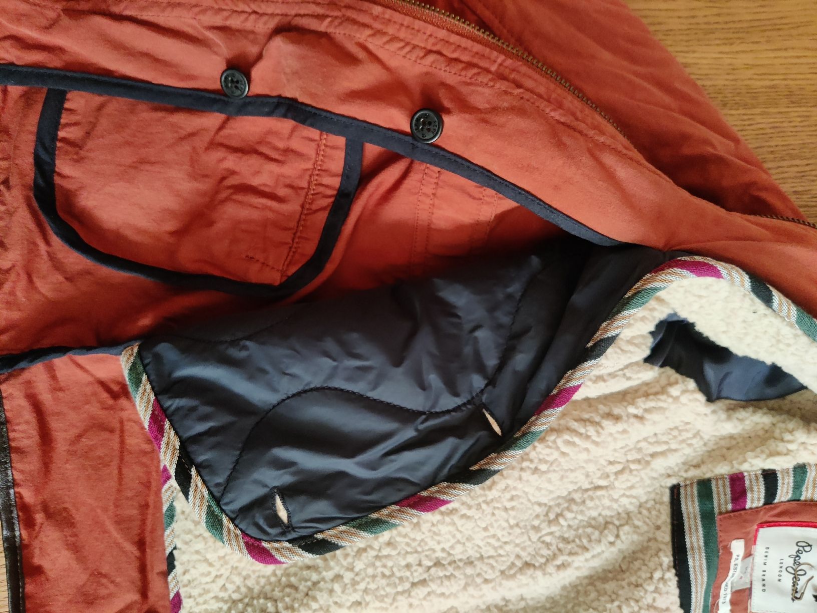 Pepe Jeans Jacken & Mäntel: Pepe Jeans kinderwinterjacke Gr.4j – Gebraucht aus Ostermundigen von Louhdezd 1