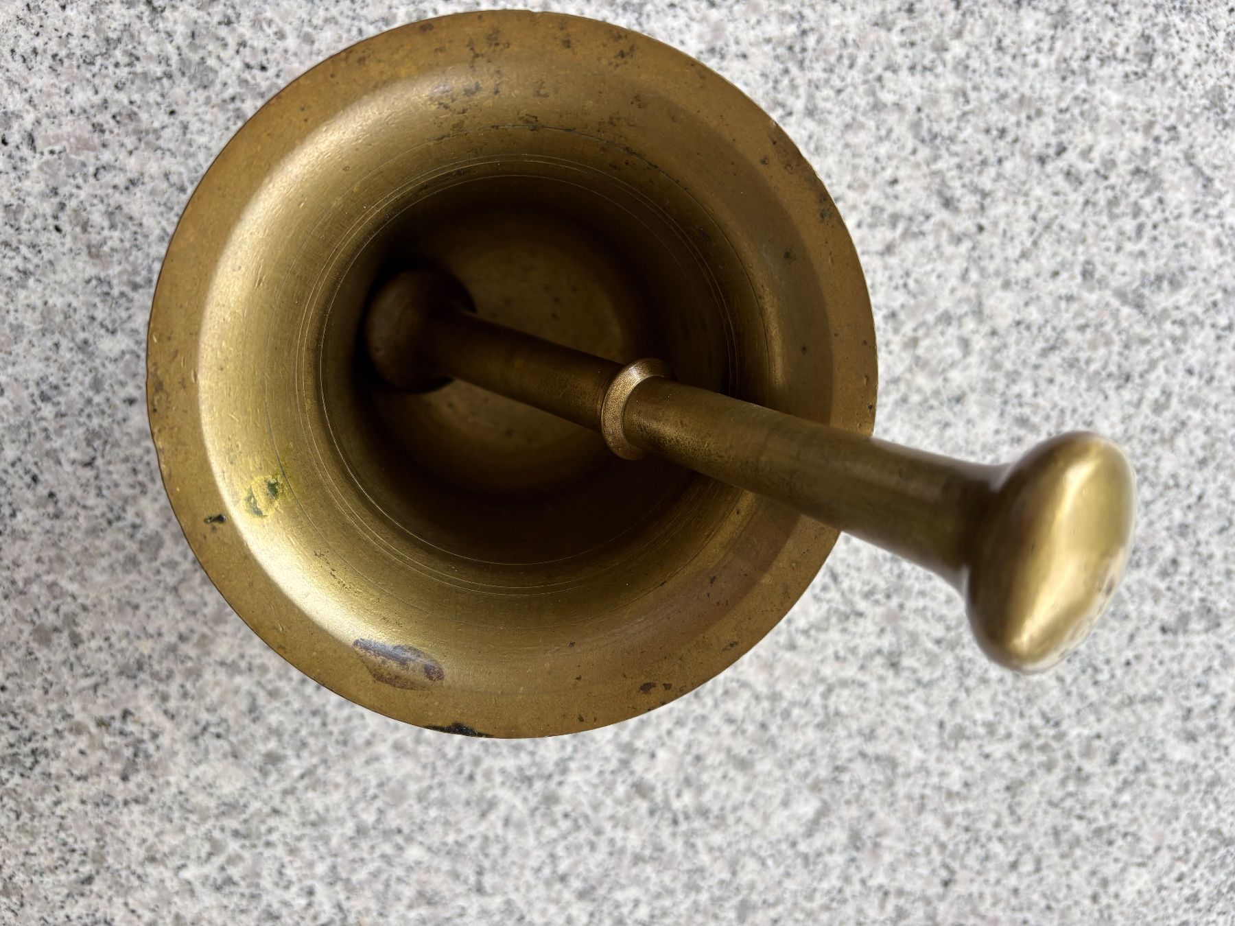 Autres pour cuisiner & mitonner: Mörser mit Stössel – D'occasion à Wettingen par 194073riner 1