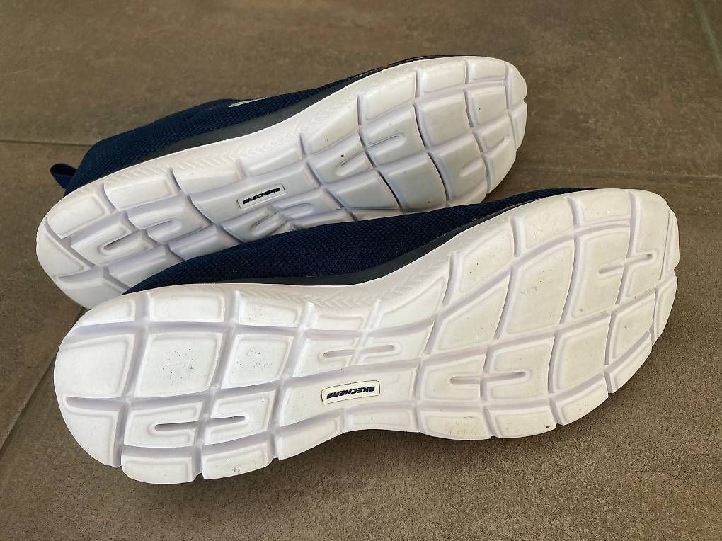 Skechers Scarpe da donna: Sketchers Sneaker Grösse 40 – Usato da Oekingen venduto da Thecrow78 1
