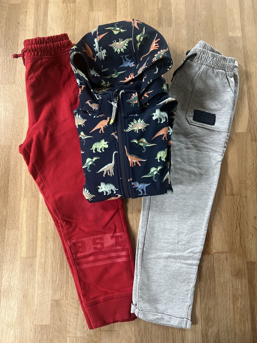 H&M Lotti & Set di vestiti: Children's Autumn Warm Jacket with Sweatpants – Usato da Bachenbülach venduto da Dana_Ondrasik 1