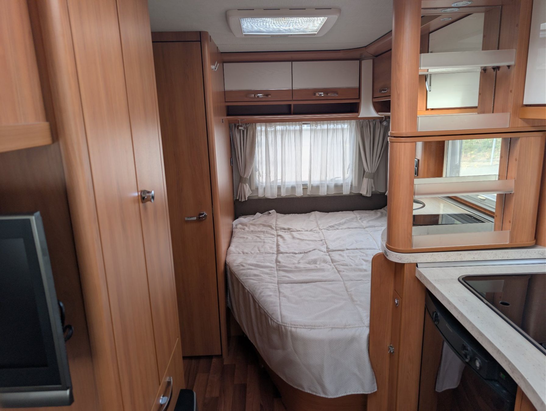 Eriba Veicoli da campeggio: Wohnwagen ERIBA Nova 465 – Usato da Winterthur venduto da MCW 4