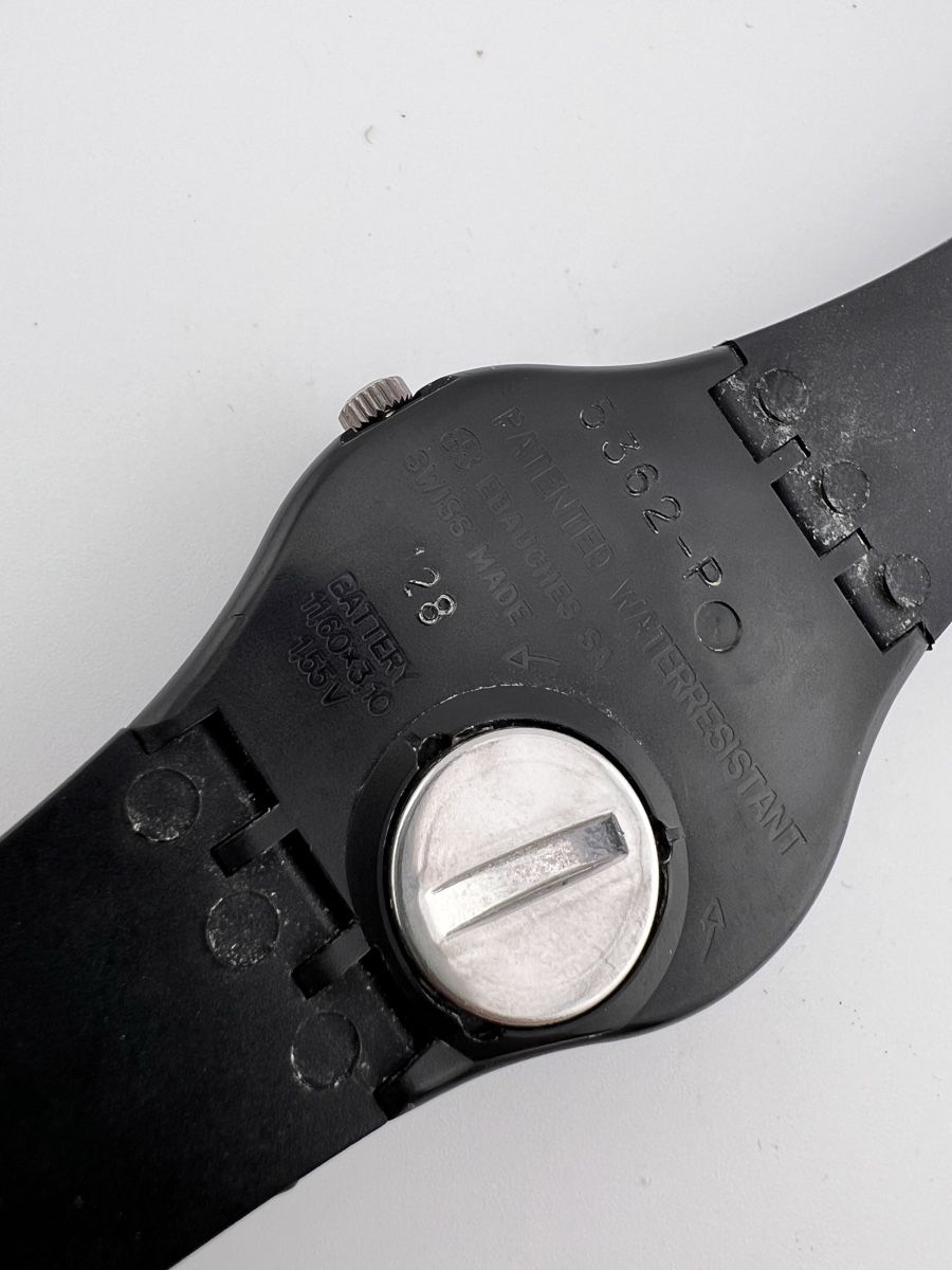 Swatch Orologi: Swatch black minimaliste cool black  – Usato da Biel/Bienne venduto da Olin.ka 5