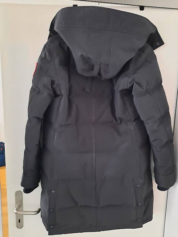 Cappotti: Canada Goose Parka Damen Gr. M – Usato da Liebefeld venduto da mariposa81 1