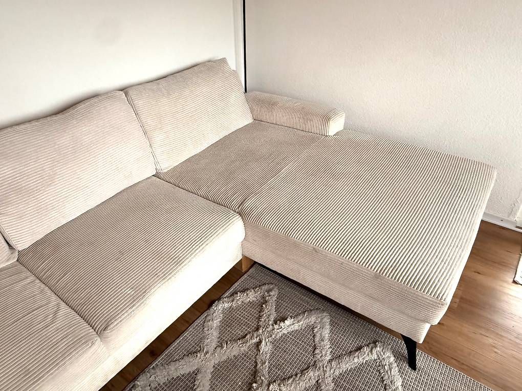 Divani: Cord Sofa Beige - zu verschenken  – Usato da Dagmersellen venduto da Jnn-Wr 2