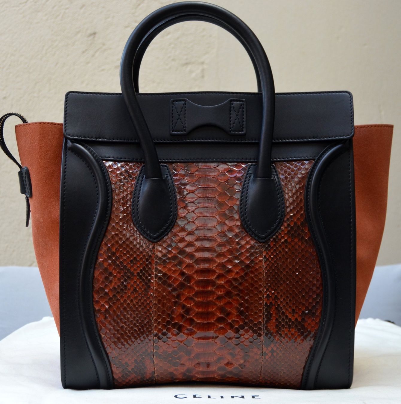 Celine Sacs femmes: Céline Luggage Python Taache / sac – D'occasion à Collonges par Auganien 4