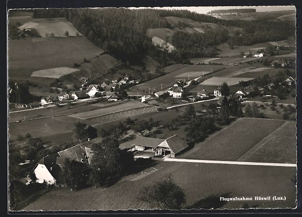 Cartes postales: Hüswil /Luz., Ortsansicht mit Eisenbahn – D'occasion à Berlin par bartko-reher