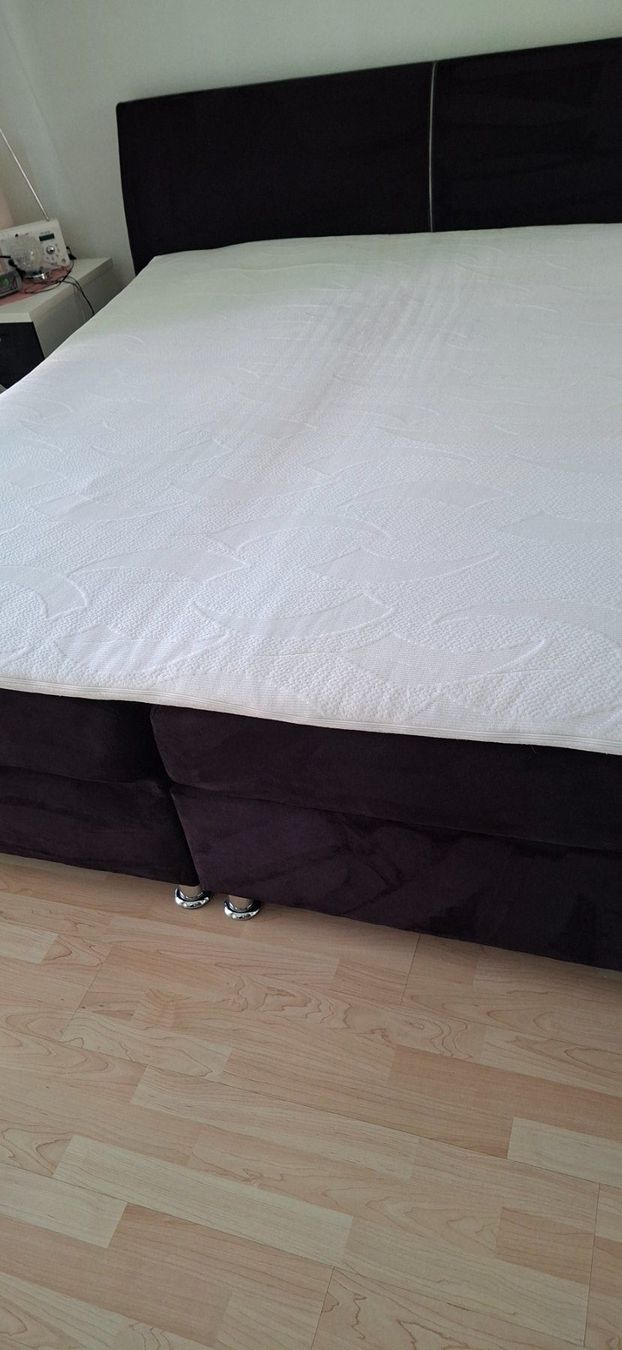 Letti: Doppelbett mit Topper Boxspringbett – Usato da Wil SG venduto da Paco.2222