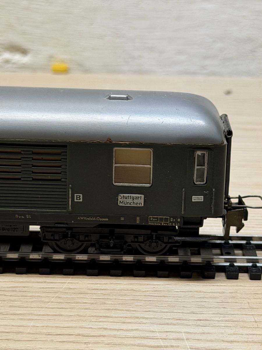Modelleisenbahnen: Gepäckwagen HO DB  – Gebraucht aus Herzogenbuchsee von ioa_zcm6 6