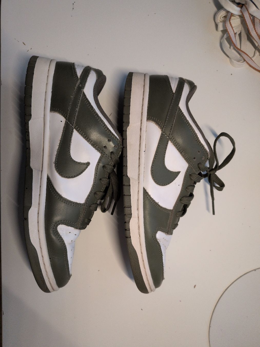 Nike Herrenschuhe: Nike Dunk Low SP Olive Green - Taille 40.5 - Excellent état – Gebraucht aus Rolle von alibaba17 1
