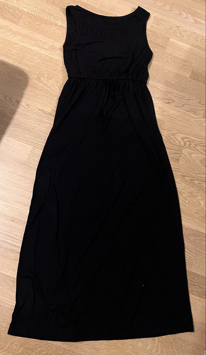 Lotti di vestiti: Lot de robes de grossesse  – Usato da Romanel-s-Lausanne venduto da cha_8vqy 2
