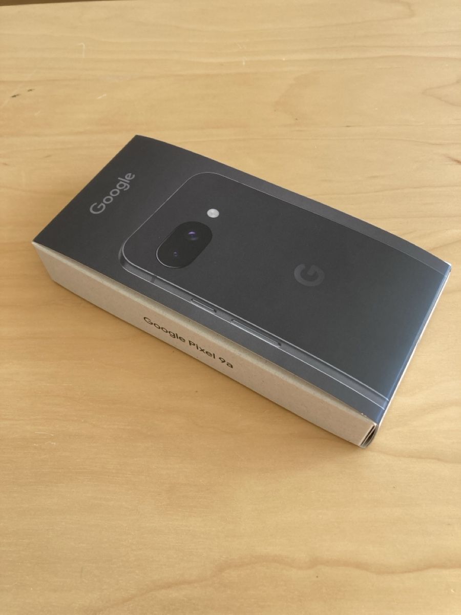 Google Telefoni cellulari / Smartphones: Google Pixel 9A 128GB Obsidian – Nuovo e nell'imballaggio originale da Ursins venduto da swissguy91