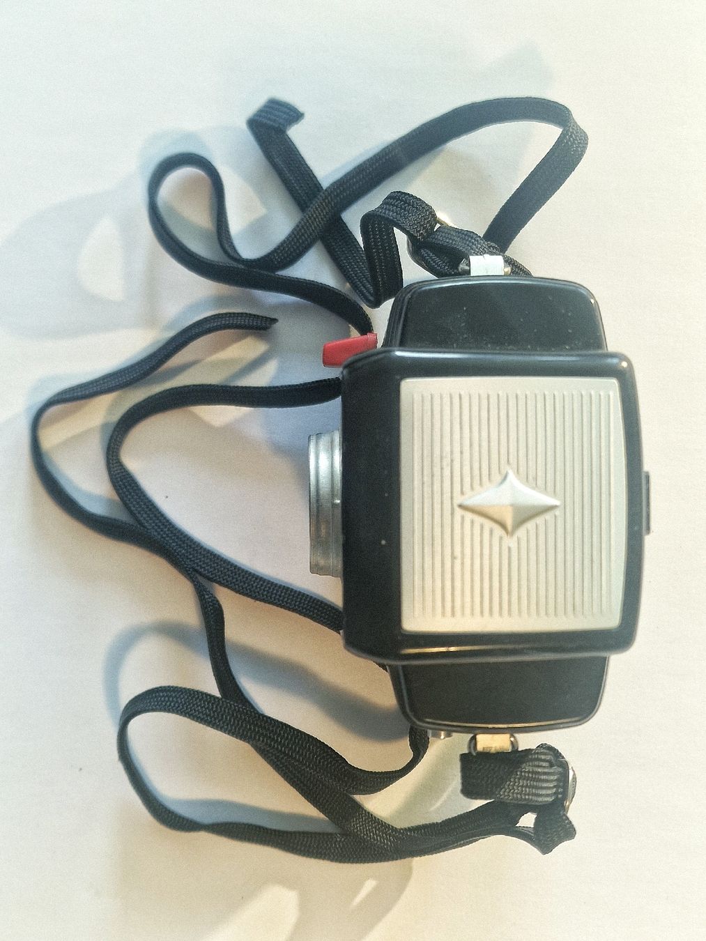Kodak Fotocamera: French Kodak Starlet camera with box, 1950s – Usato da Liebefeld venduto da markprosser 1