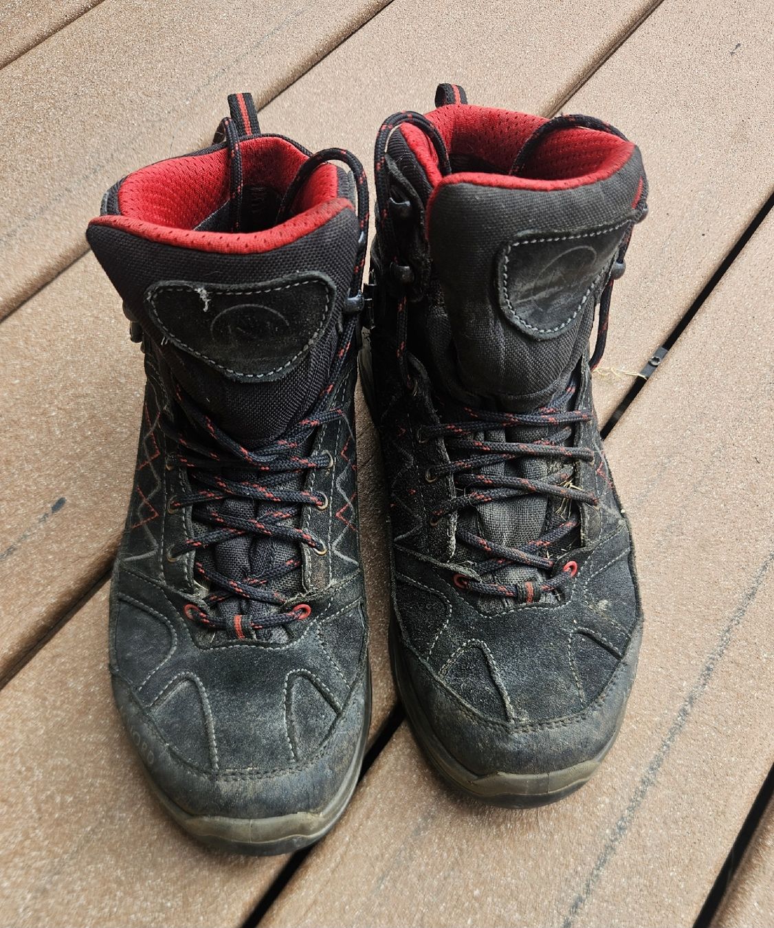 Chaussures hommes: Wanderschuhe Gr 40 – D'occasion à Grabs par ricolino12