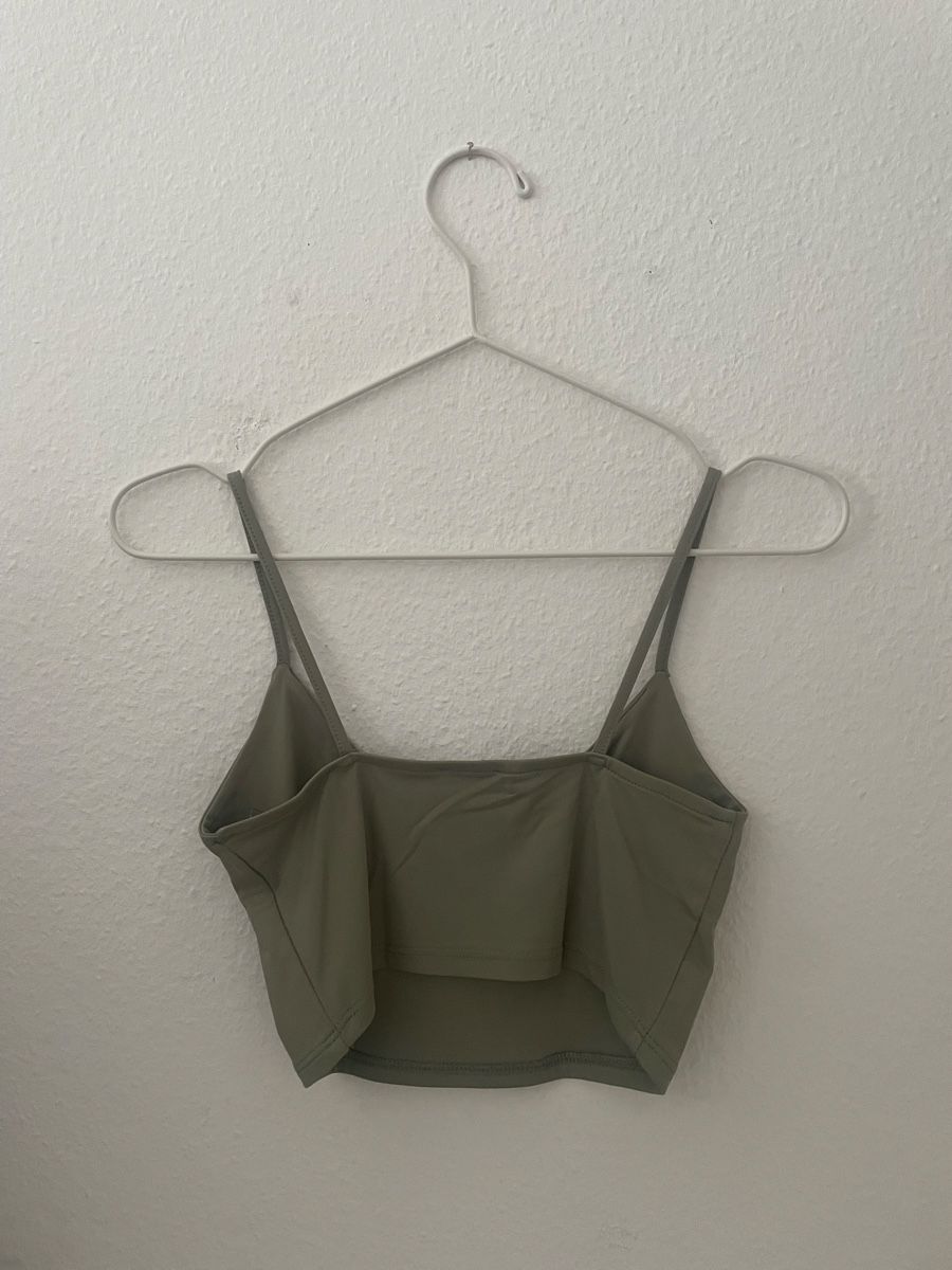 Bershka Tops: Top grün – D'occasion à Ettingen par ale_q6zz 1