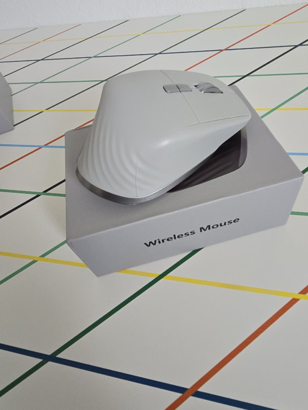Souris: Wireless Mouse  grey new – Neuf avec emballage d'origine à Zürich par dev_5brj 4