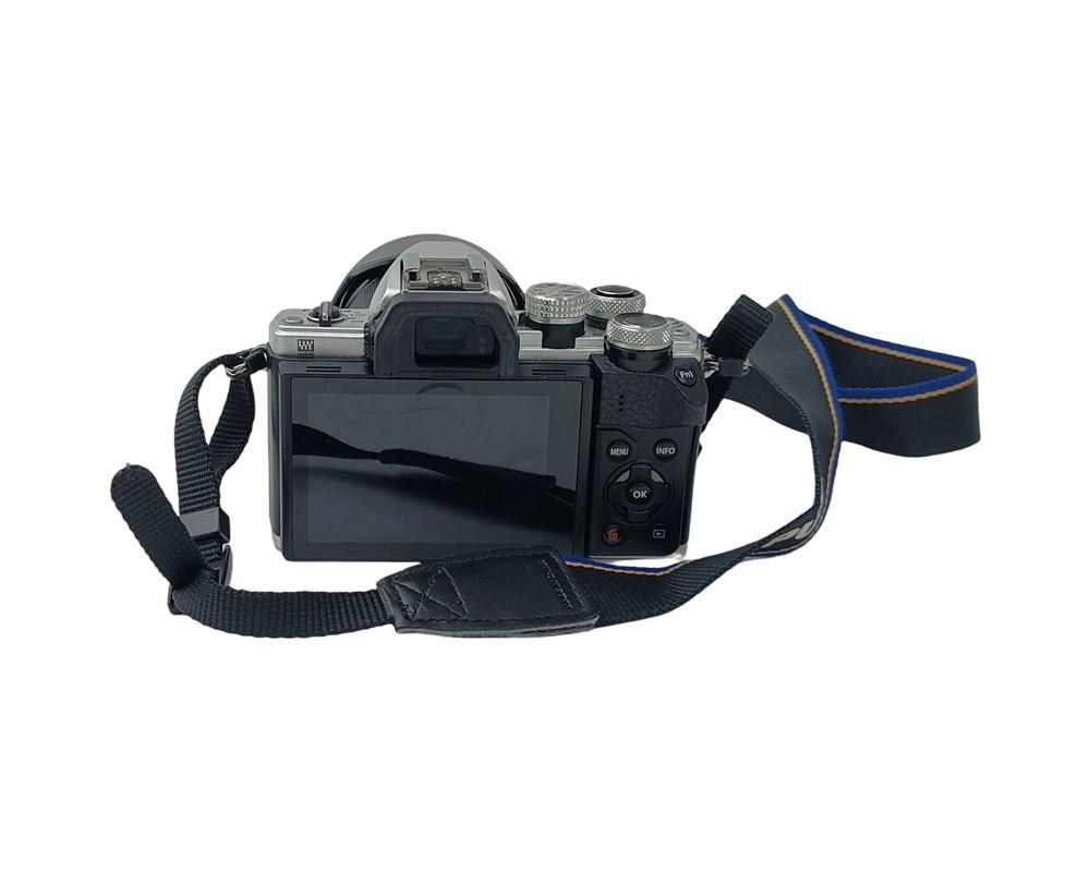 Olympus Fotocamera: OLYMPUS E-M10 Mark II, Digitalkamera inkl. Tasche – Usato da Luzern venduto da Restwert_Luzern 4