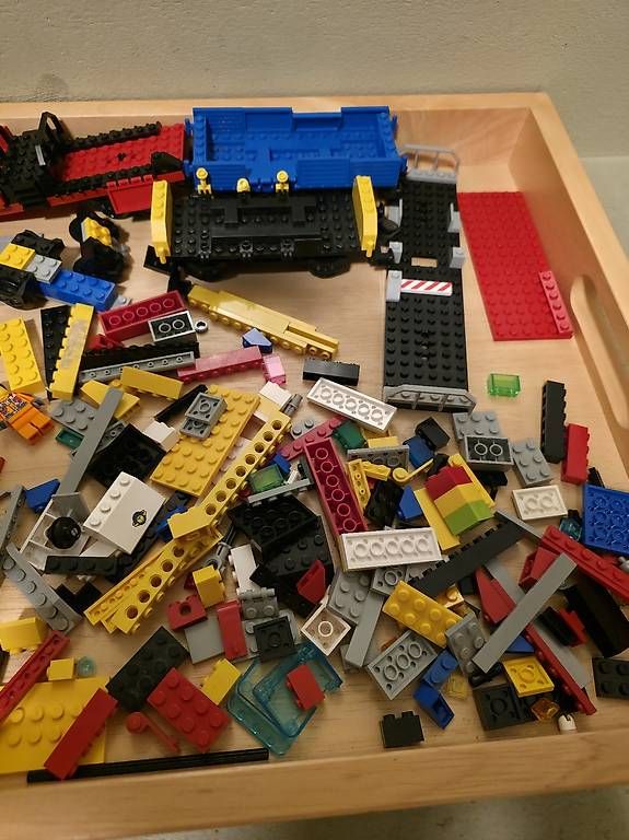 Lego Kit di costruzioni: Lego 9V Eisenbahn Sammelsurium – Usato da Münchwilen TG venduto da ff- 3