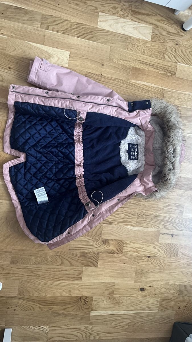 C&A Jacken & Mäntel: Winterjacke Raintex, Grösse 140, Top Zustand – Gebraucht aus Zürich von Dita06 1
