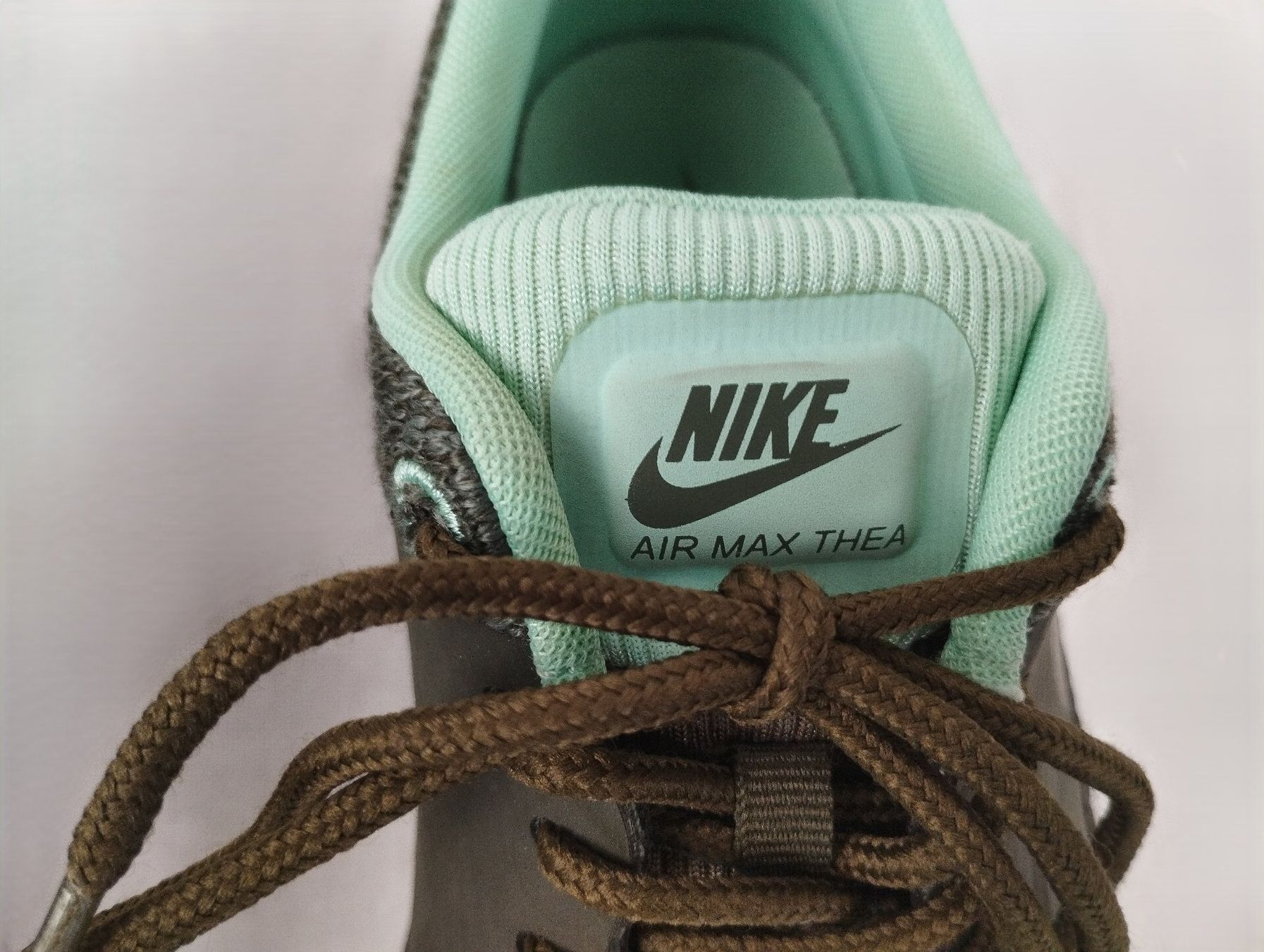 Nike Scarpe da donna: NIKE Air Max Thea Gr.37½ – Usato da Schübelbach venduto da Restwert_Schubelbach 5