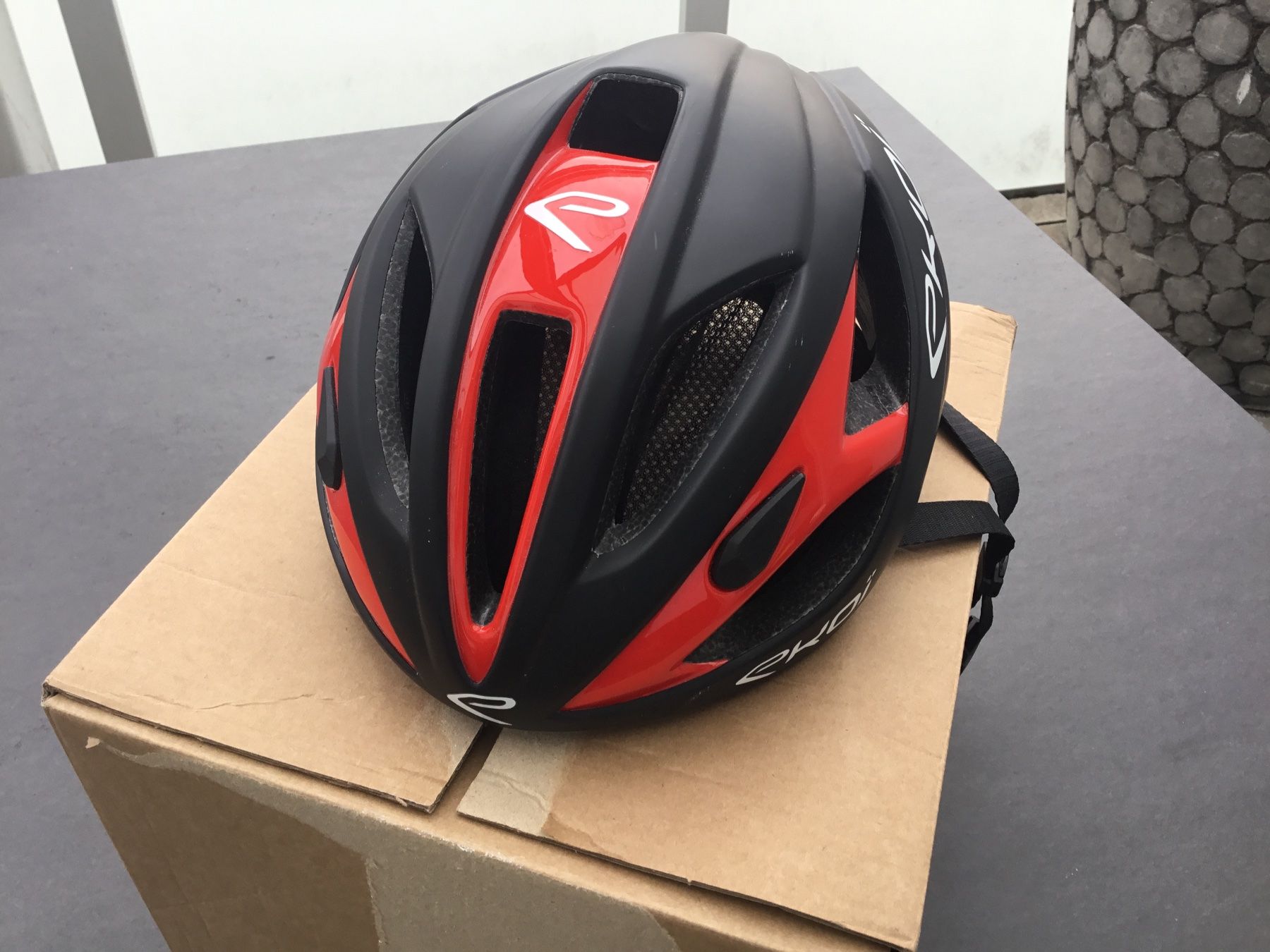 Helme: Rennradhelm Ekoi – Neu (gemäss Beschreibung) aus Schlieren von hespeler99 1