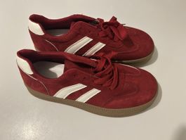 Sneaker