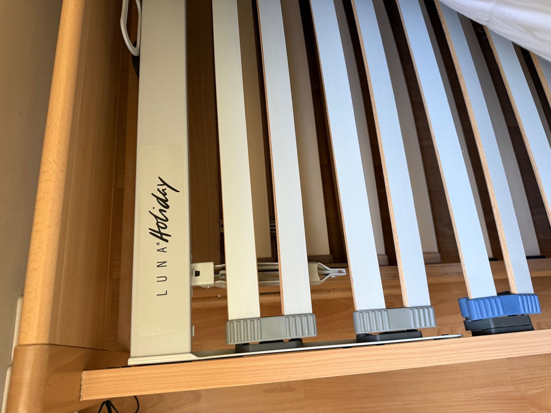 Letti: Raumsparbett Luna Holiday 90x200 – Usato da Rüegsauschachen venduto da MacApple