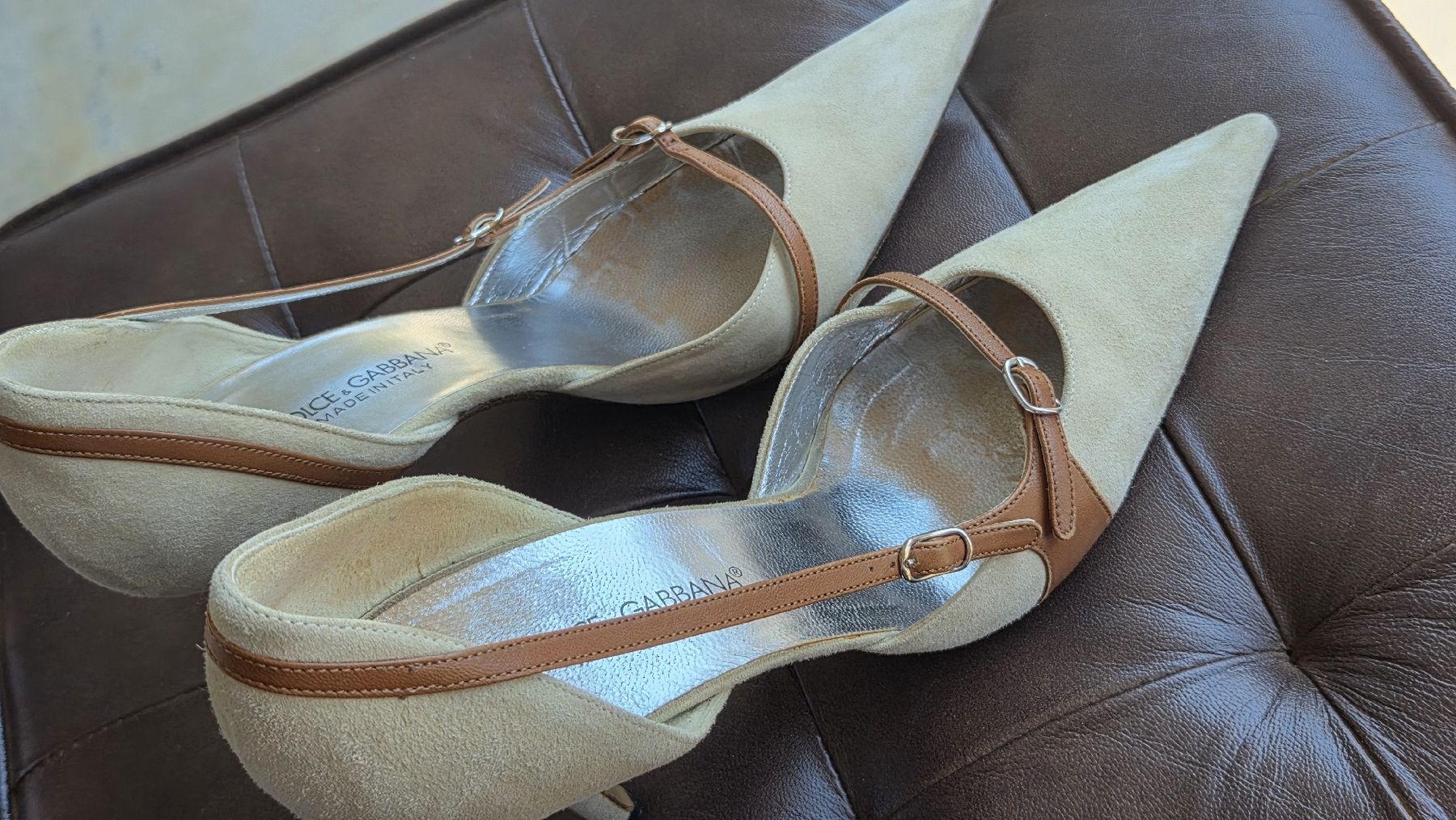 Dolce & Gabbana Scarpe da donna: Pumps Dolce & Gabbana Leder beige Grösse 37.5 – Usato da Kreuzlingen venduto da MeinKleinesAtelier 1