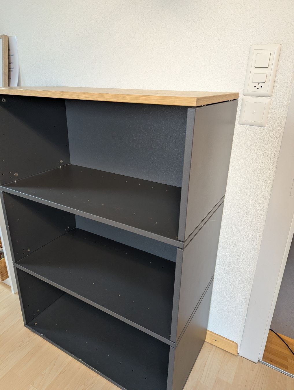 Scaffali: Büroregal, dunkelgrau – Usato da St. Gallen venduto da mic_6g5v 1