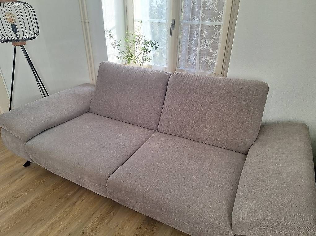 Divani: Sofa 3-Sitzer mit Sitztiefen- & Armteilverstellung – Usato da Lausen venduto da sereinast01 1
