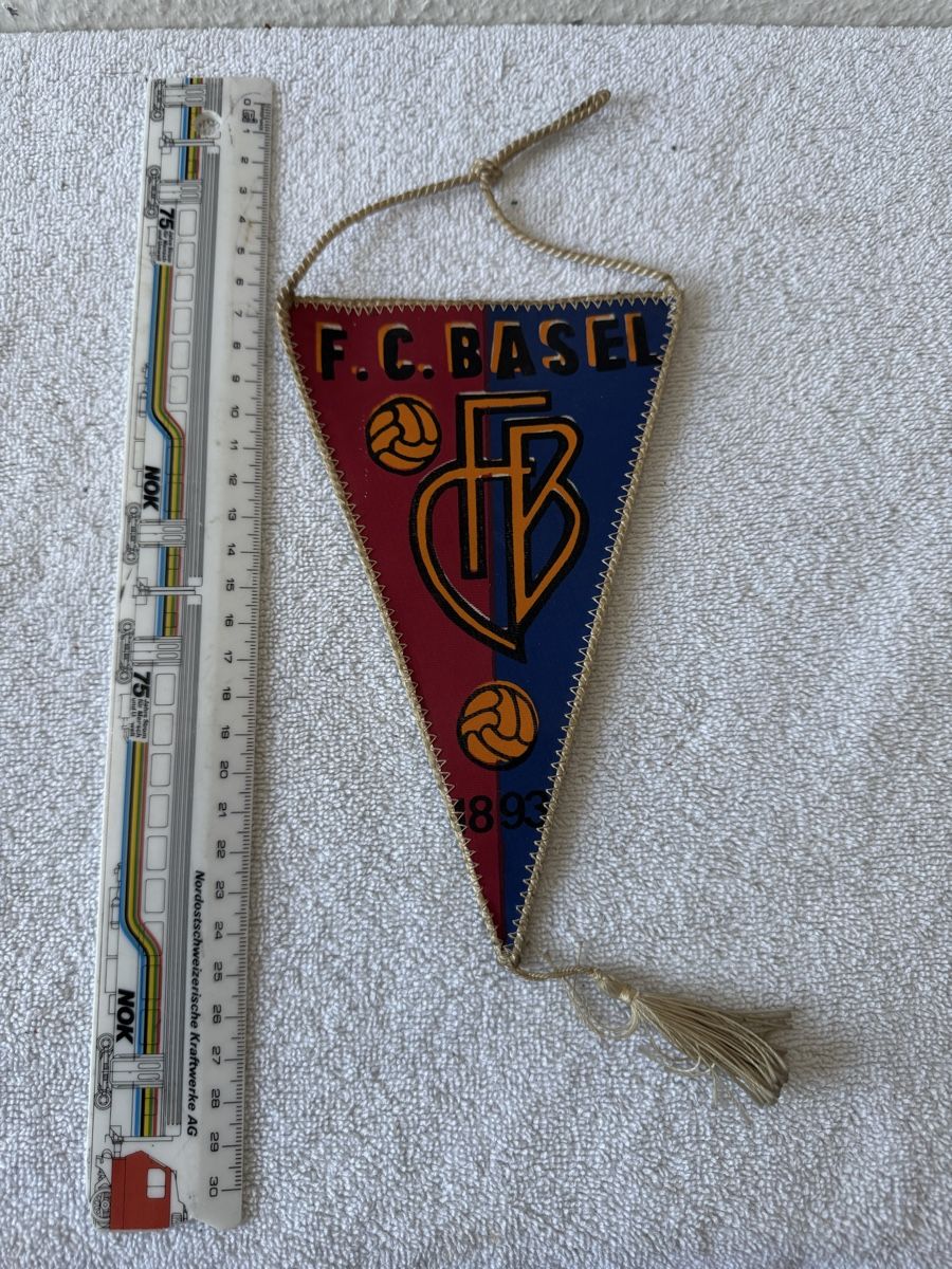 FC Basel Bandiere: Fc Basel Wimpel – Usato da Lenzburg venduto da Meister_k