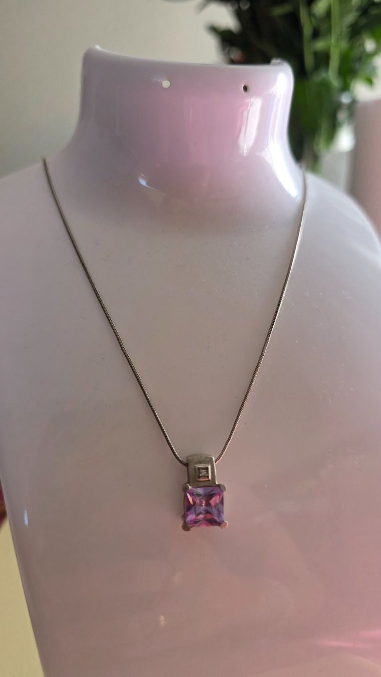 Catenine: Halskette mit Anhänger – Usato da Wittenbach venduto da rose_rosi