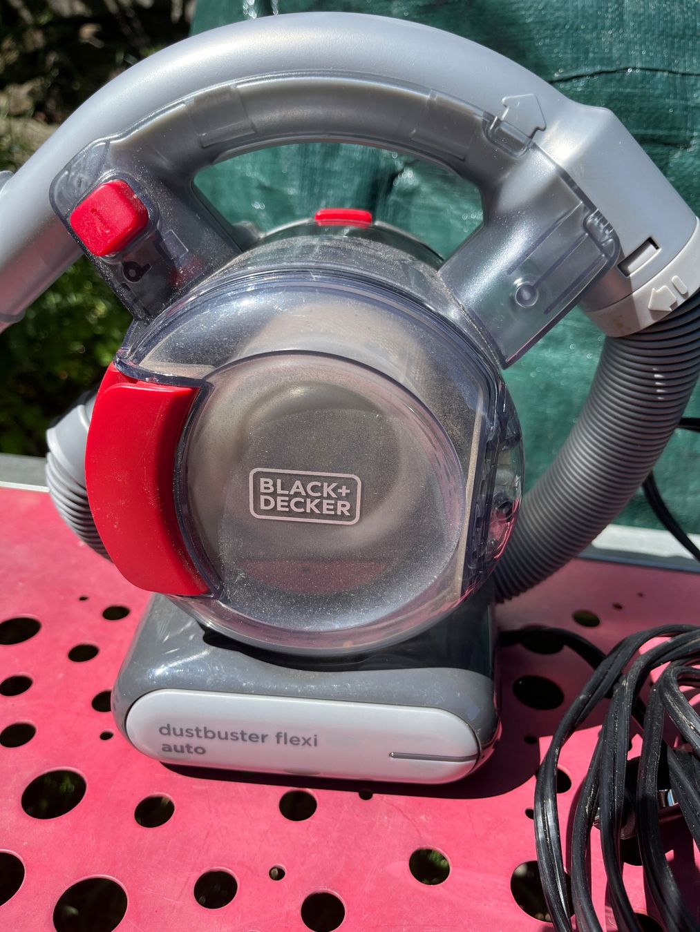 Aspirapolveri & Accessori: Black+Decker Autostaubsauger – Usato da Erlenbach i.S. venduto da Mozes