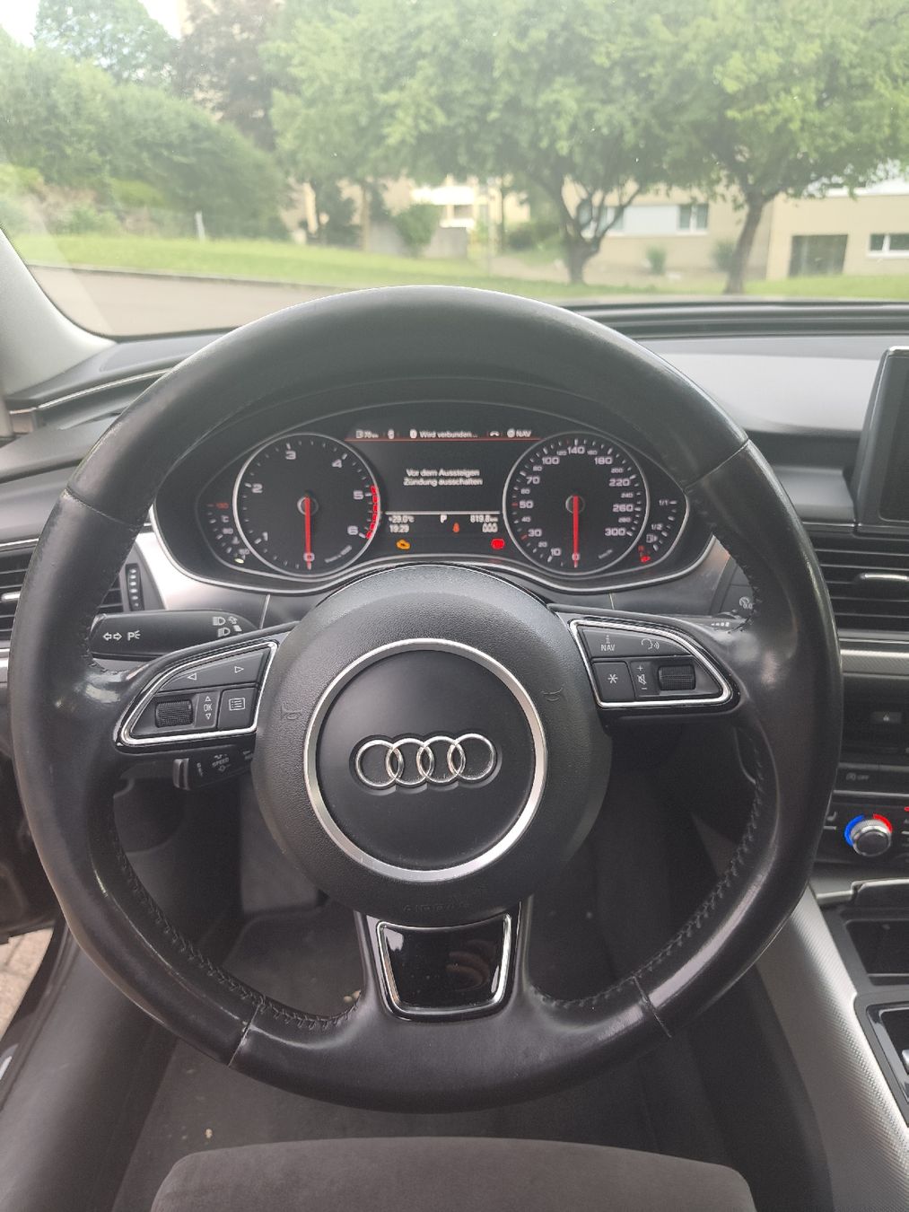 Audi Autos: Audi A6 2.0 TDI – D'occasion à Cham par ton_vpm9 4