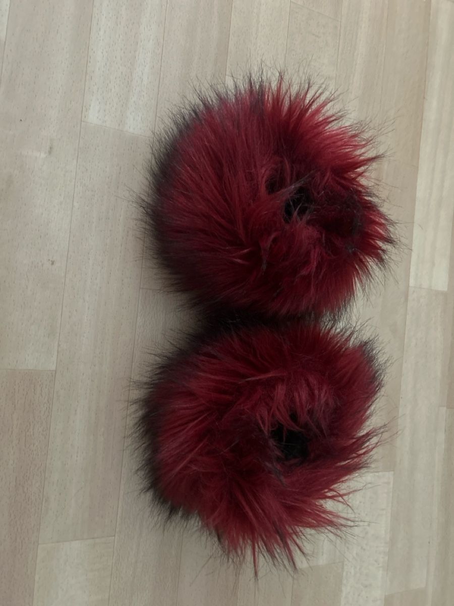 Altro in  Abbigliamento & Accessori: Rote Pelzige Armstulpen – Usato da Zürich venduto da xeniiilou