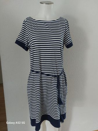 Gestreiftes Sommerkleid, Women Essentials, Gr. 36/38