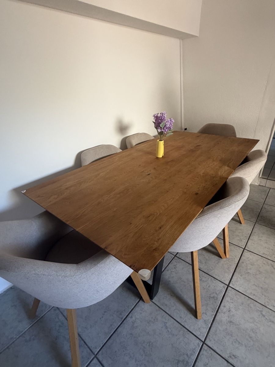 Set de table et chaises: Dining Table with 6 Chairs wooden and fabric set – D'occasion à Dietikon par adr_pw26