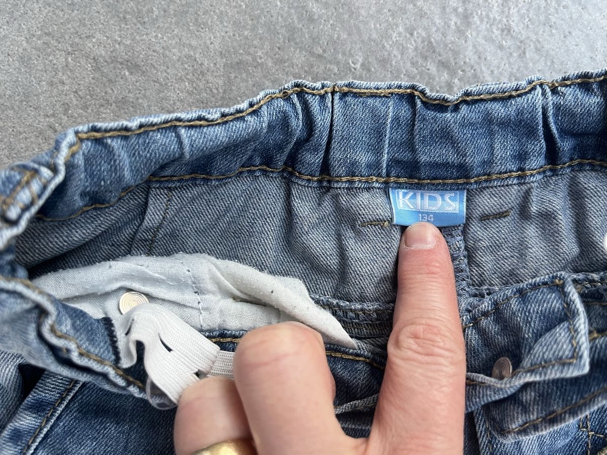 Pantalons: Jeans - Shorts 134 – D'occasion à Wil ZH par Wonderwoman76 1