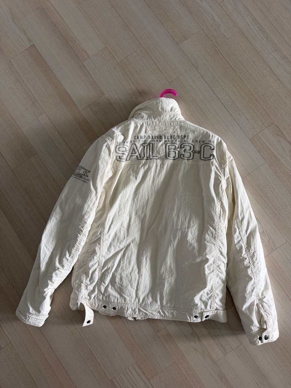 Camp David Giacche: Camp David Jacke – Usato da Zürich venduto da Ivanhoe