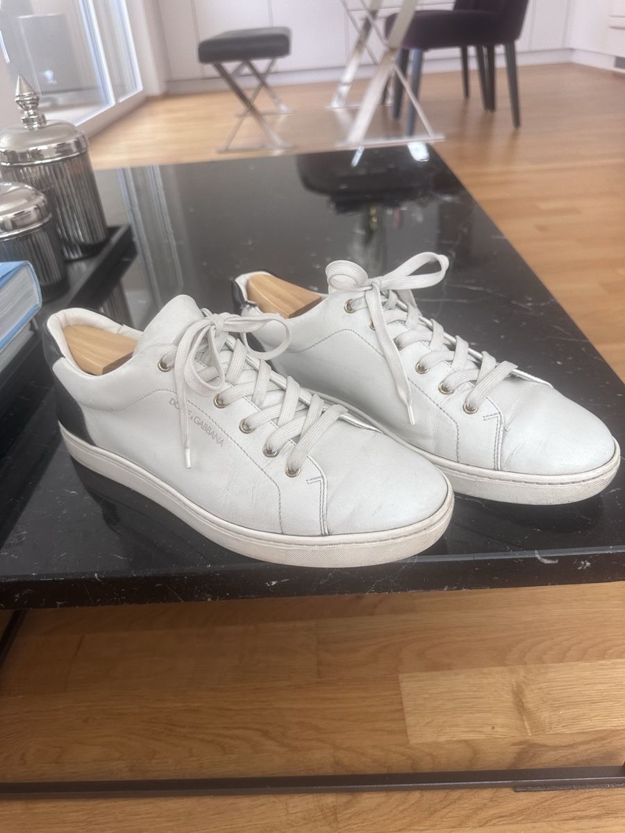 Dolce & Gabbana Scarpe da uomo: Dolce & Gabbana Leder Sneaker weiss Gr.45 – Usato da Wollerau venduto da Finkenwurf