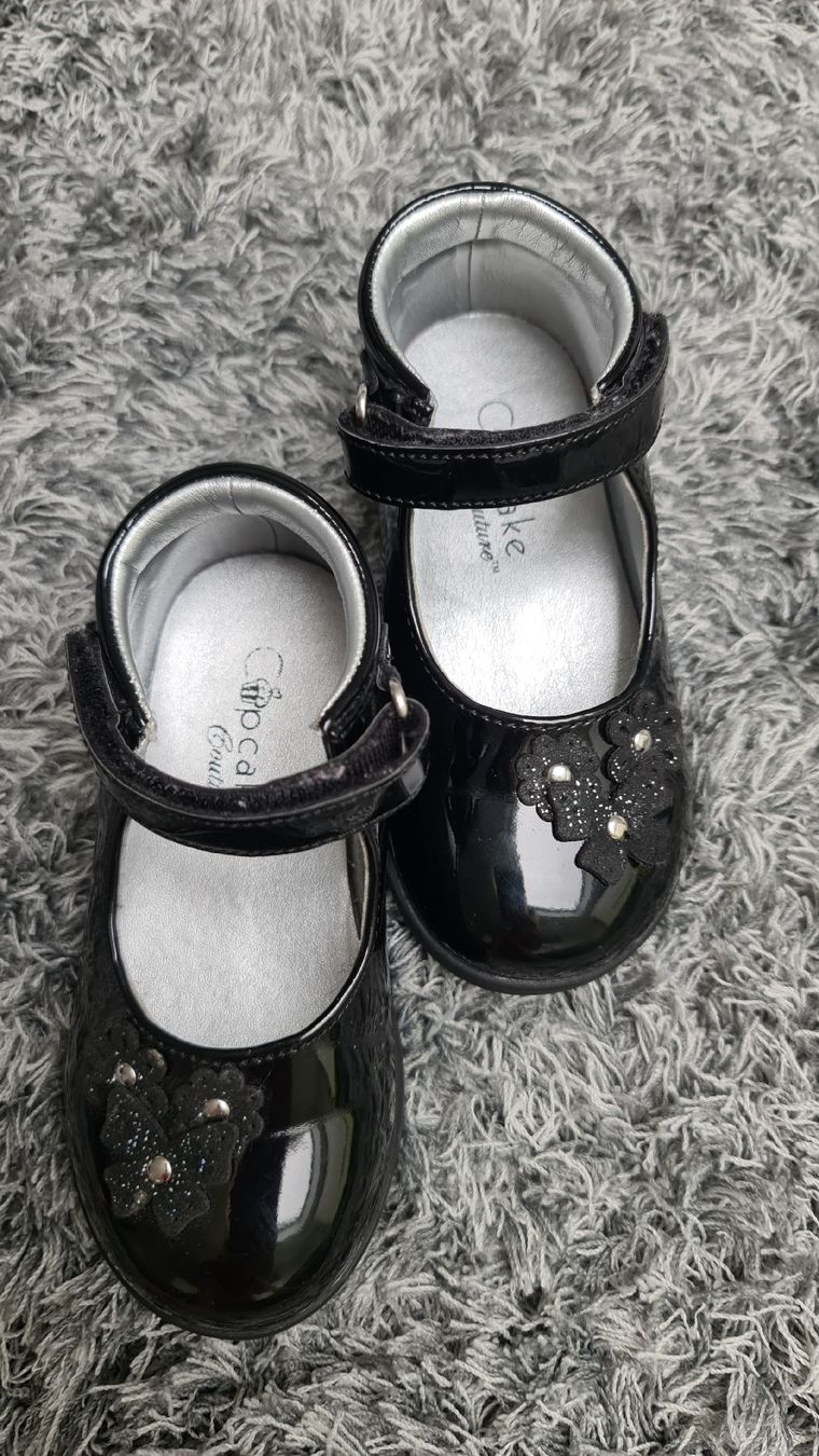 Schuhe für Mädchen: Süsse Lackschuhe Gr. 23, Mädchen, Cupcake Couture – Neu (gemäss Beschreibung) aus Zufikon von Dadulka79