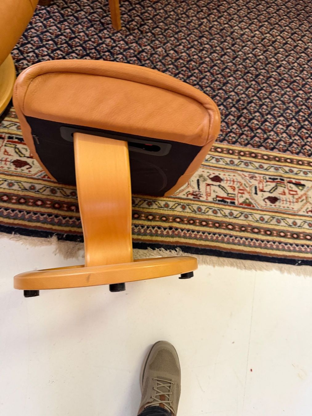 Stressless Sessel: Stressless Sessel mit Hocker – Gebraucht aus Ebikon von Berku 5