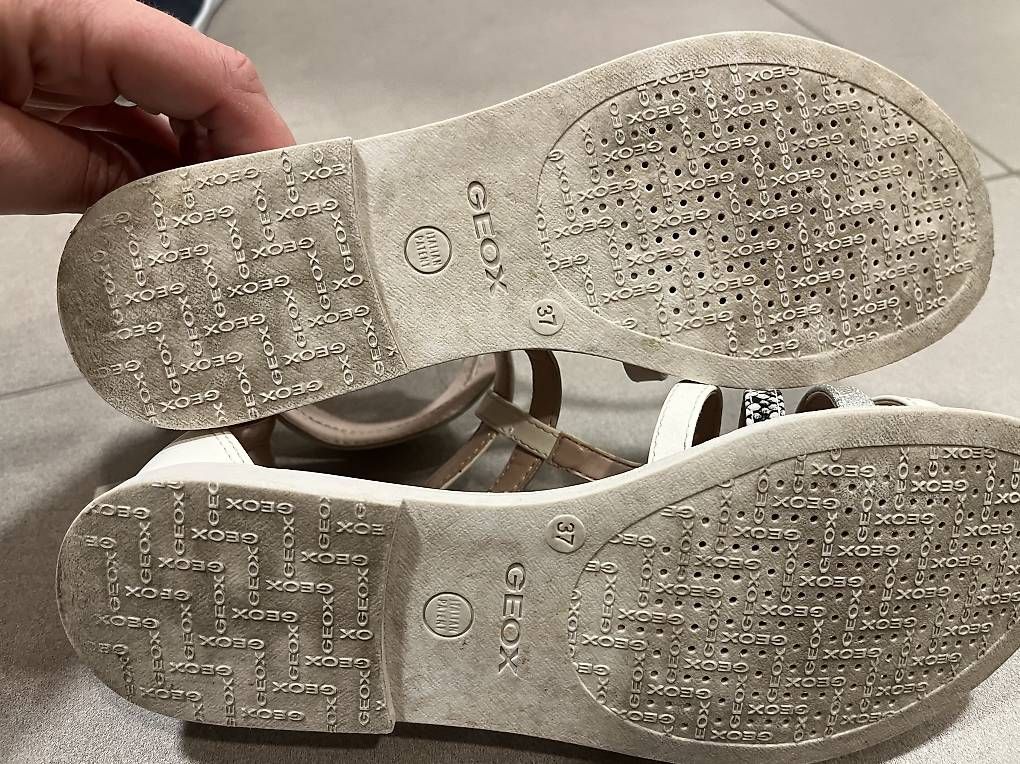 Chaussures femmes: Geox Sandalen 37 – D'occasion à Luzern par La_Favorita 3
