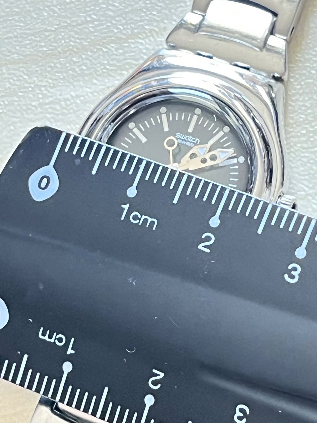 Swatch Orologi: Swatch Armbanduhr silberfarben Damen – Usato da Grenchen venduto da chththl 2